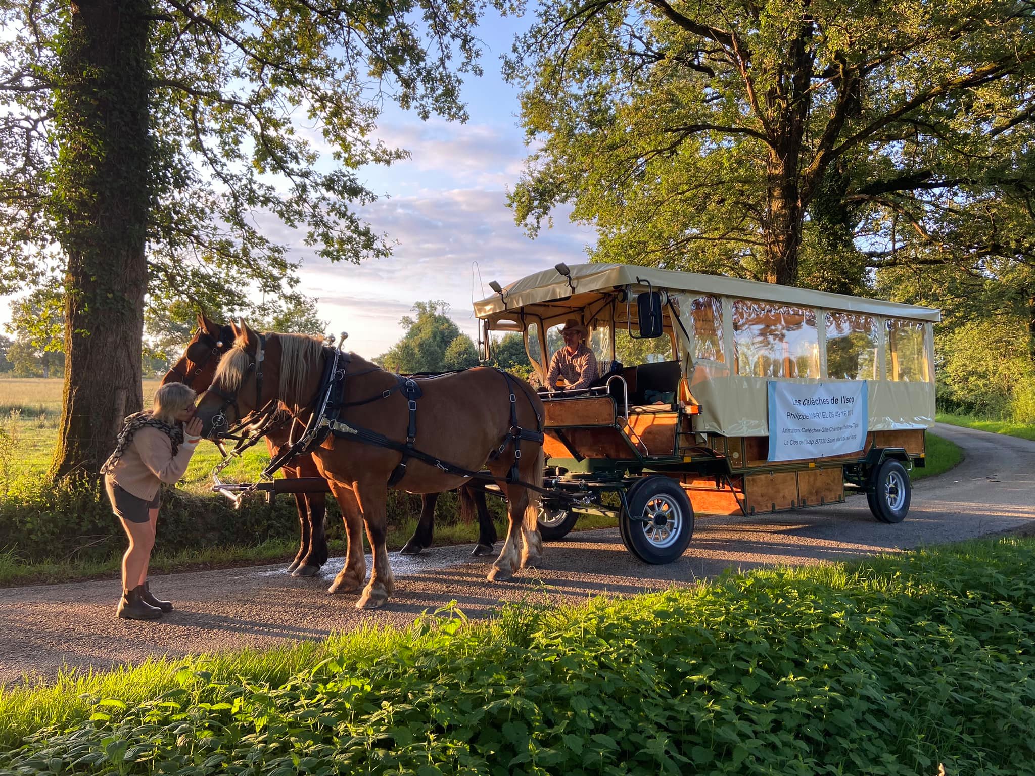 clos de l isop restaurant roulotte limousin haute vienne chevaux caleches locations nature